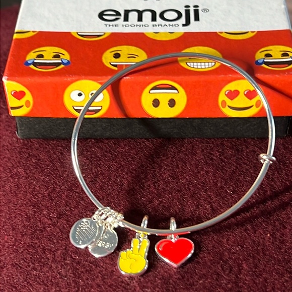 Alex and Ani Peace Hand Heart Emoji Bracelet Shiny Silver Unisex NWT. - Picture 1 of 7